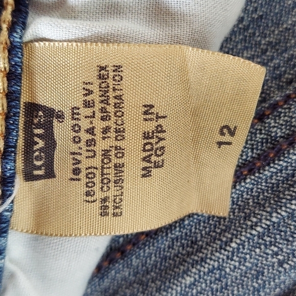 Levi Strauss &Co shorts.Size 12. - Picture 10 of 13